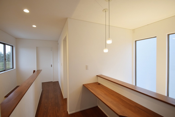   【RICH】株式会社アビリティの施工事例 ストリップ階段×吹抜　開放的で気持ちの良い家　|TDホーム金沢北