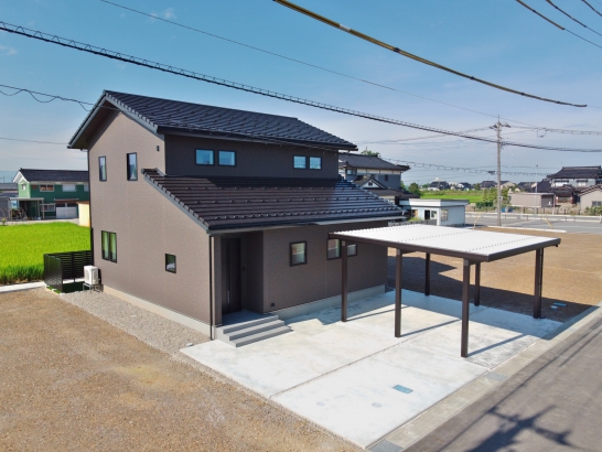 外観 タカノホーム株式会社｜自然素材の家の施工事例 時をはぐくむ家