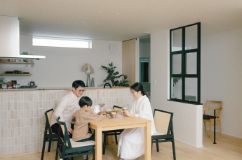 【平屋/HEAT20 G3】金沢市直江南モデルハ… タカノホーム株式会社｜自然素材の家