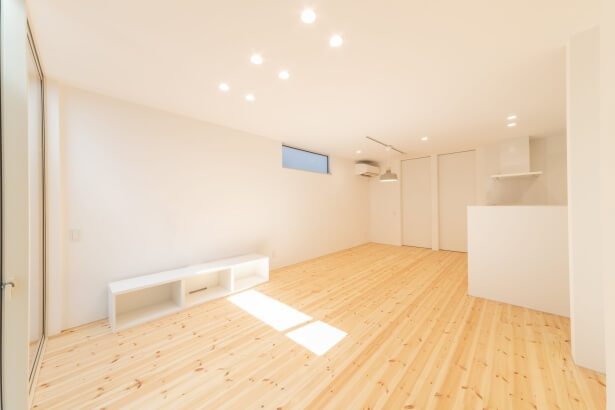   simple note 小松スタジオの施工事例 【２階建て】平屋のように暮らせる２階建ての家／シンプルノート小松スタジオ