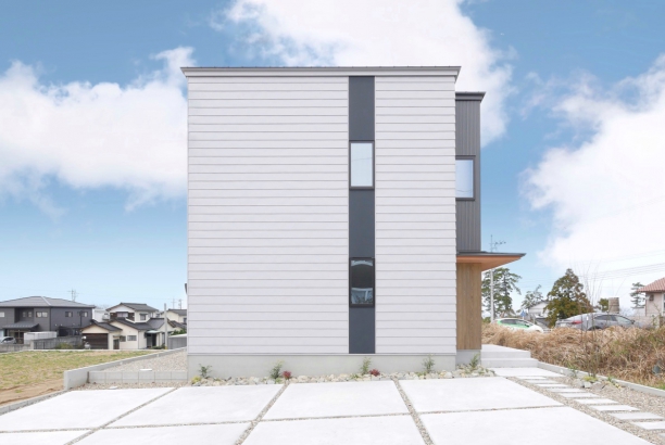   SunRi_House｜株式会社サンリーハウスの施工事例 【So】海の見えるワークルームのある家