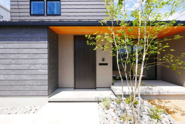   SunRi_House｜株式会社サンリーハウスの施工事例 【So】サンクンリビングと庭先をつなぐ中間領域の家