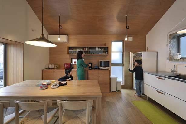   株式会社　シィー・プランニングの施工事例 暮らしにリズムが生まれる「食堂」のある家