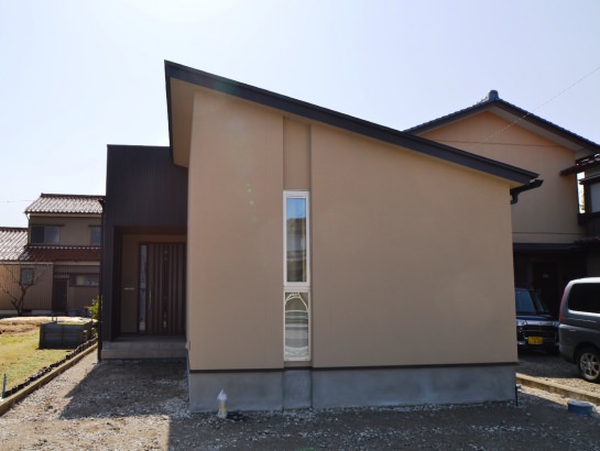   住樂工房  JURAKU  |  石川県小松市でデザインと品質にこだわった住宅づくりの施工事例 快楽的な平屋の住まい
