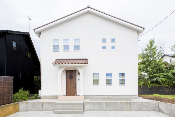 石川県 注文住宅 マイホーム施工事例 外観 株式会社 山作木材の施工事例 石川県 | 新築一戸建て マイホーム 施工例 | かわいいが詰まったお家 