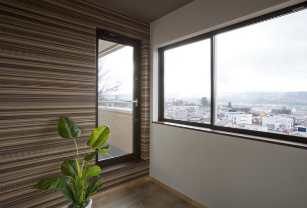    新日本ホーム株式会社の施工事例 プライベートガーデンのある眺望の良い３階建て住宅