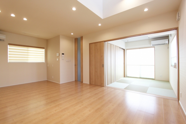 リビング  新日本ホーム株式会社の施工事例 開放感を生む和室