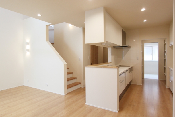 キッチン  新日本ホーム株式会社の施工事例 開放感を生む和室