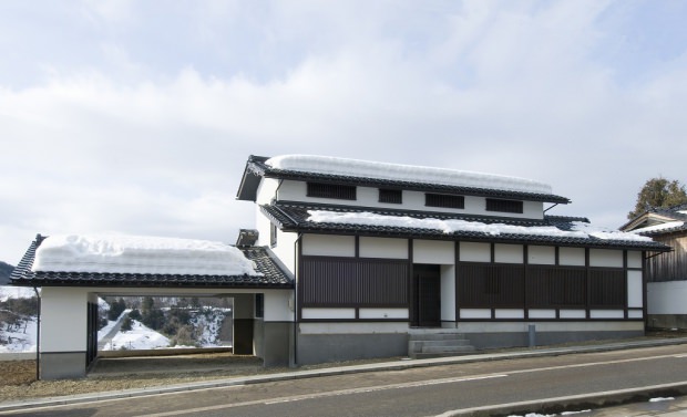 高台に建つ城 株式会社TAKATA建築の施工事例 「高台に建つ城」