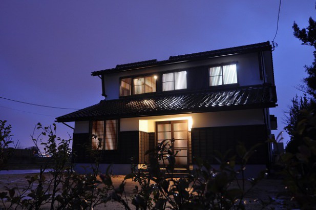 光の印影が美しい町屋 株式会社TAKATA建築の施工事例 七尾に建つ樂家楽座