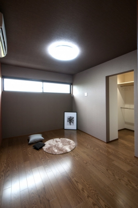 主寝室 株式会社 和泉の施工事例 シンプルですっきりしたCUBE styleの家