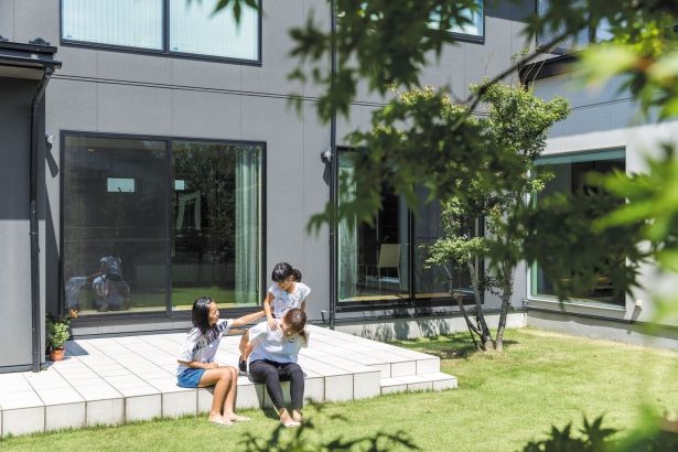   株式会社 和泉の施工事例 快適な居住空間で 家族が集う 癒しの時間