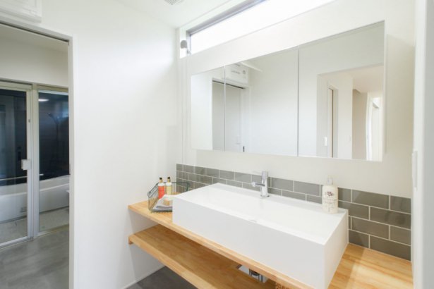 洗面脱衣室 シティハウス産業株式会社の施工事例 上手に空間を利用した家