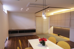 クラード建築設計事務所 　⊂床下エアコン１台で皆適の施工事例