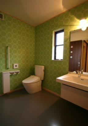 2階 トイレ シンク設計事務所の施工事例 ほたる広場の家 thumbnail