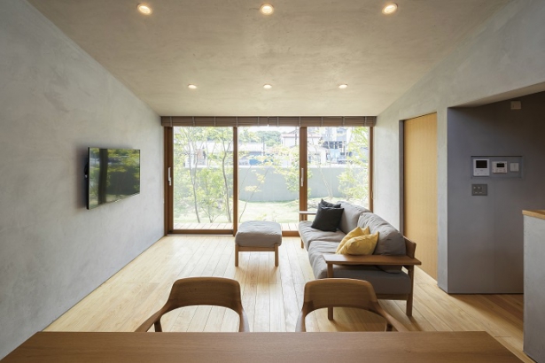 リビング 丸和建設株式会社の施工事例 自然素材が活きるシンプルデザインの家