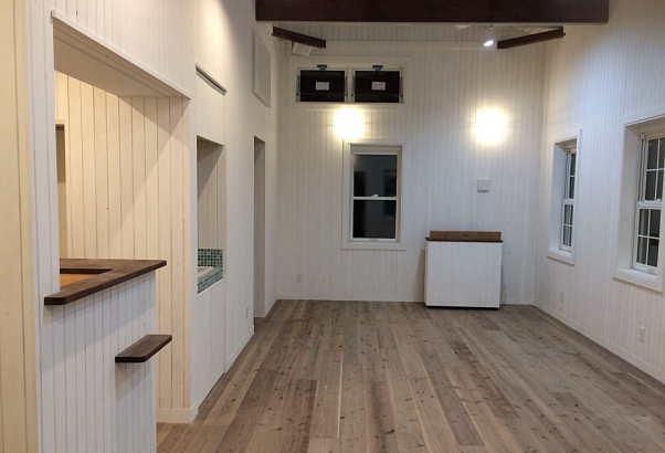   四つ葉工房｜株式会社悠木社の施工事例 アメリカ西海岸スタイルを取り入れた理想の美容室