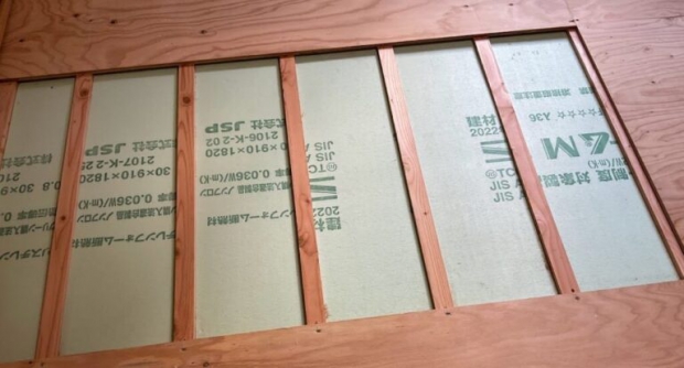   有限会社　中居建設の施工事例 キッチンの床をリフォーム