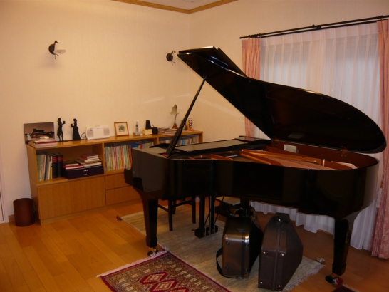 防音処理の施されたピアノ室