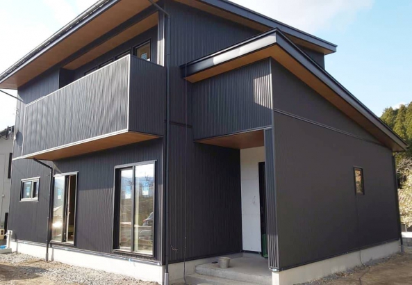  Natural Home  株式会社牧野産建の施工事例 classy style  -シンプルで洗練されたデザイン-